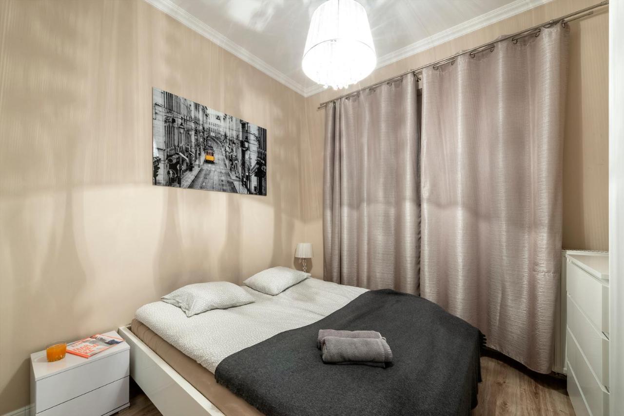 Warsaw - Aparts Lotnisko Okecie Apartment Екстериор снимка