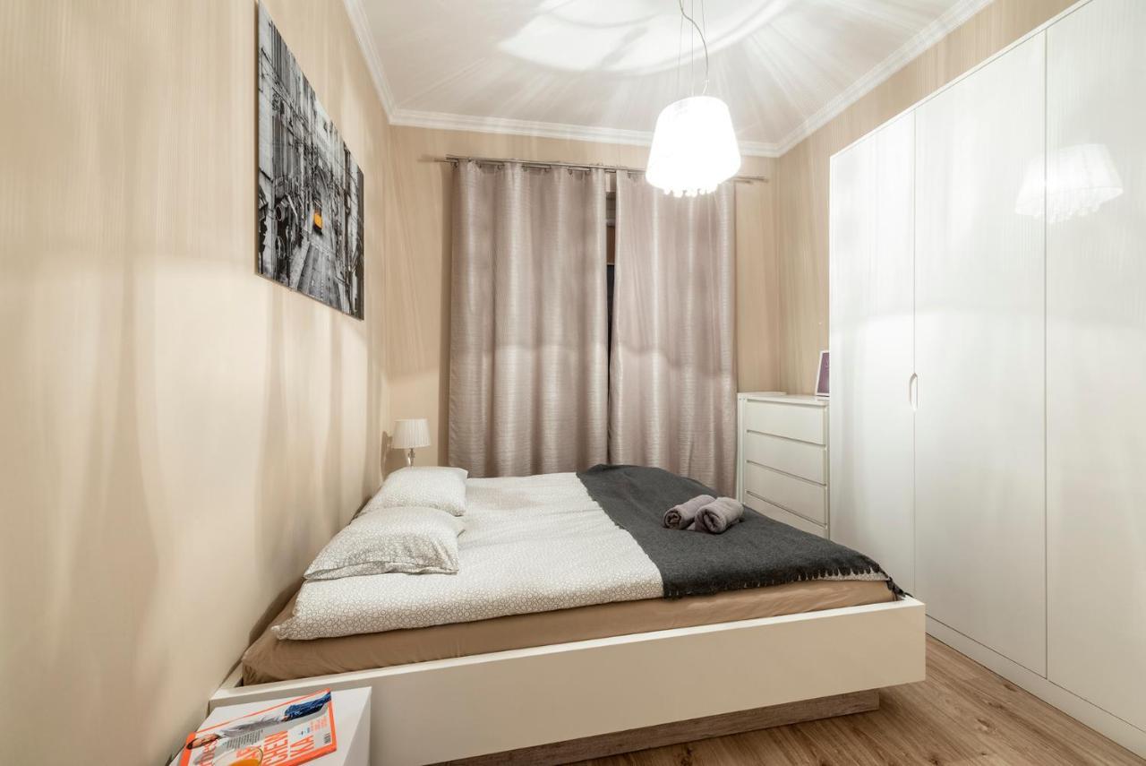 Warsaw - Aparts Lotnisko Okecie Apartment Екстериор снимка