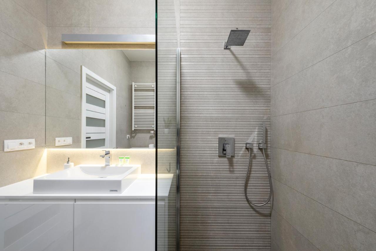 Warsaw - Aparts Lotnisko Okecie Apartment Екстериор снимка